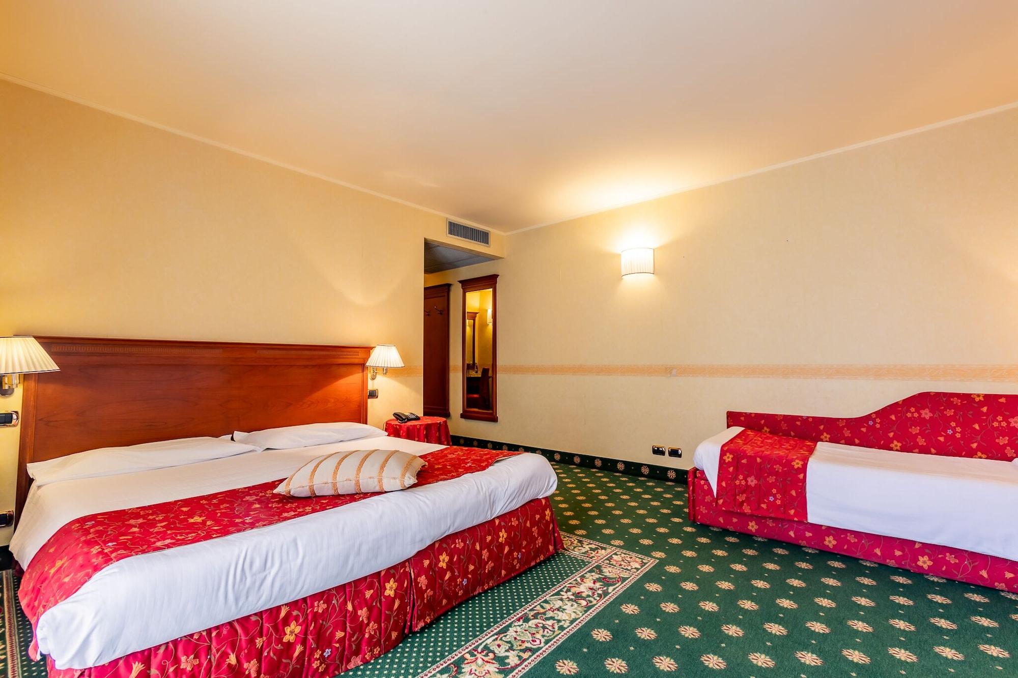 Hotel Cristallo Sestriere Exterior photo