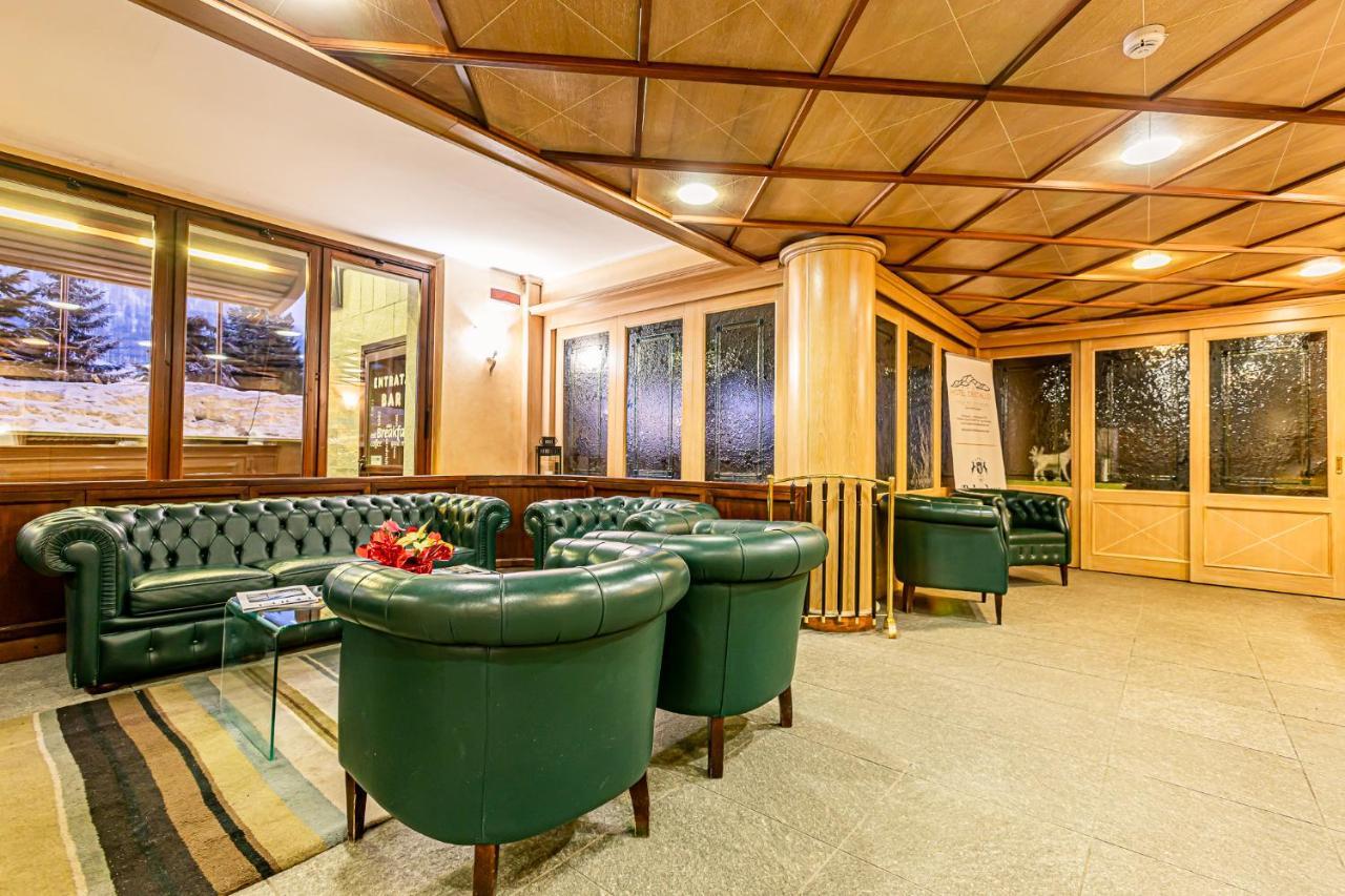 Hotel Cristallo Sestriere Exterior photo